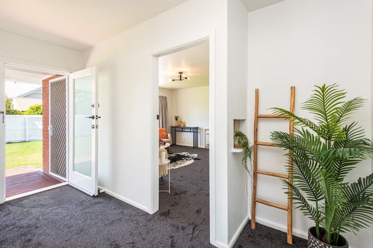 Photo of property in 1/134 Somerfield Street, Somerfield, Christchurch, 8024