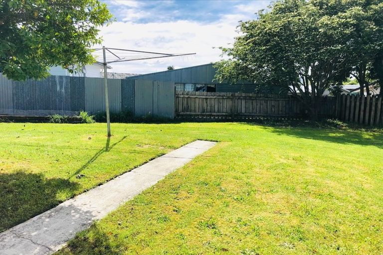 Photo of property in 14 Crampton Place, Manurewa, Auckland, 2102