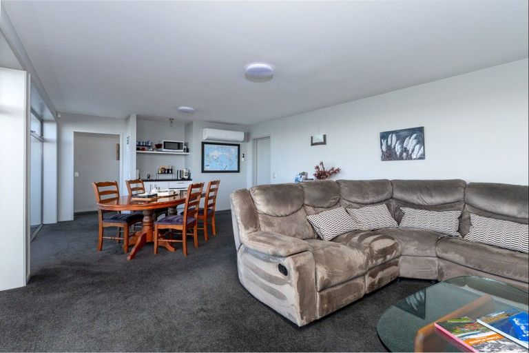 Photo of property in 2 Moore Street, Waimataitai, Timaru, 7910