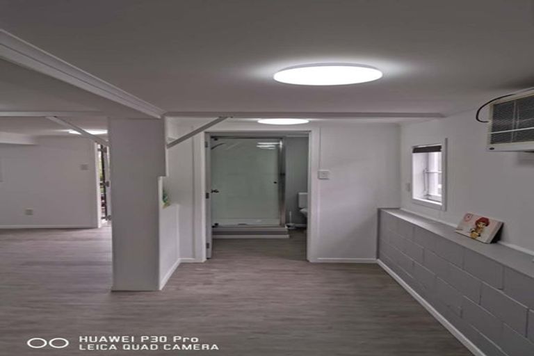 Photo of property in 28 Thackeray Street, Hamilton Lake, Hamilton, 3204