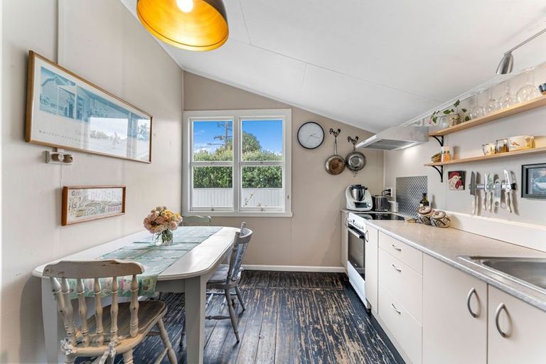 Photo of property in 24 Arrow Street, Wakefield, 7025