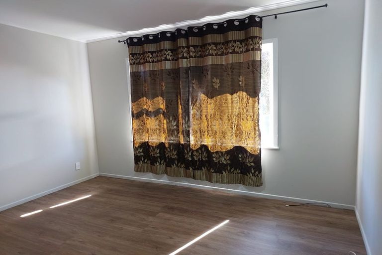 Photo of property in 38 Eddowes Street, Manurewa, Auckland, 2102