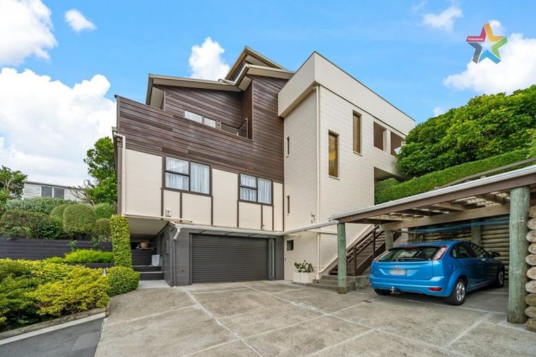 Photo of property in 57 Pokohiwi Road, Normandale, Lower Hutt, 5010
