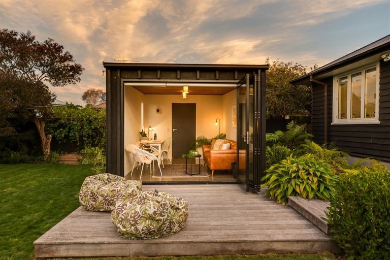 Photo of property in 29 Main Road, Redcliffs, Christchurch, 8081