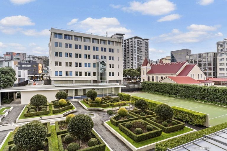 Photo of property in Sanctum Apartment, 10 Ebor Street, Te Aro, Wellington, 6011