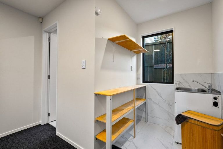 Photo of property in 112b Hutchinson Avenue, New Lynn, Auckland, 0600