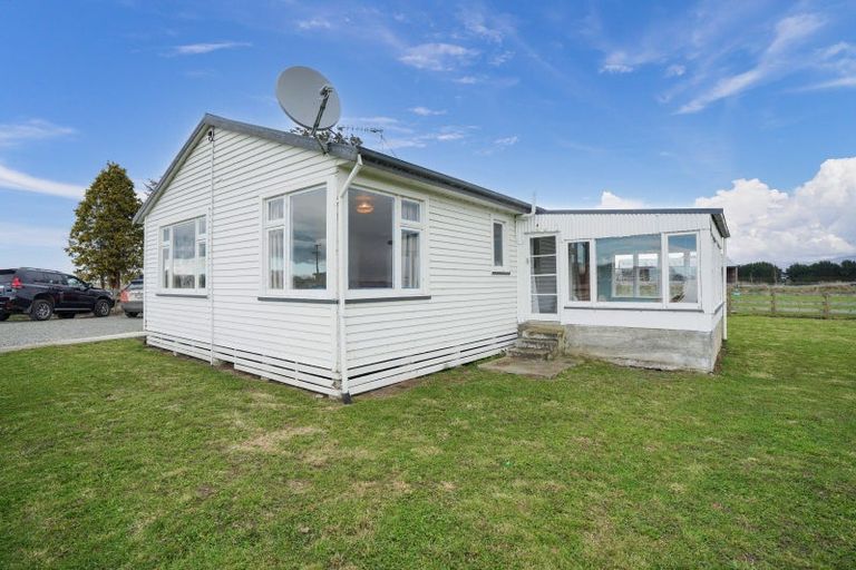 Photo of property in 565 Otautau Wreys Bush Road, Waikoura, Otautau, 9689