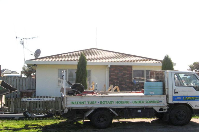 Photo of property in 19 Barbara Grove, Papamoa Beach, Papamoa, 3118