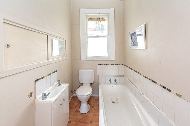 Photo of property in 42 Bignell Street, Gonville, Whanganui, 4501