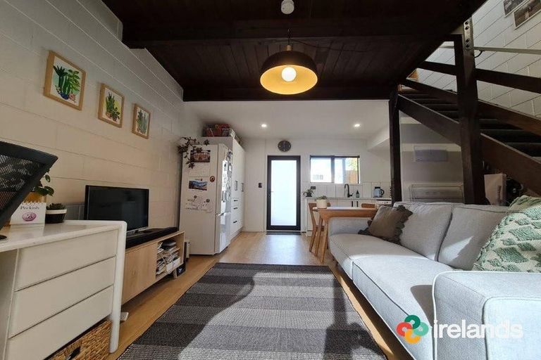 Photo of property in 7/9 Sherborne Street, St Albans, Christchurch, 8014