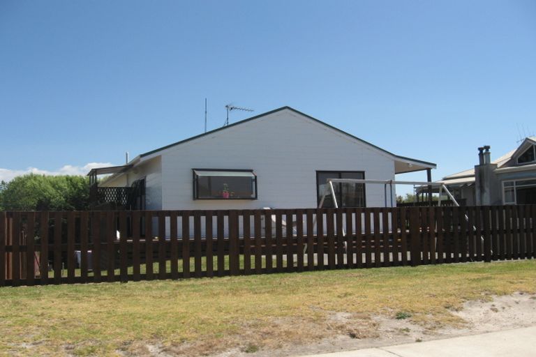 Photo of property in 204 Pukehina Parade, Pukehina, Te Puke, 3189