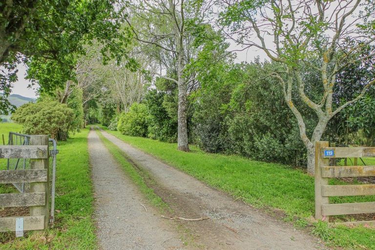 Photo of property in 119 Engles Road, Shannon, 4821