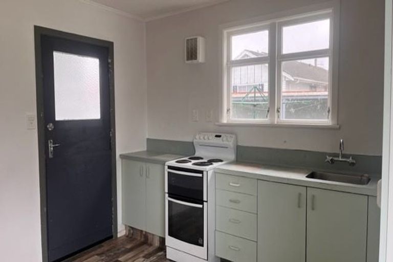 Photo of property in 31 Blueberry Grove, Timberlea, Upper Hutt, 5018