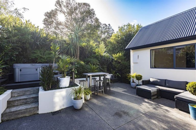 Photo of property in 26b Cornwall Road, Lyttelton, 8082