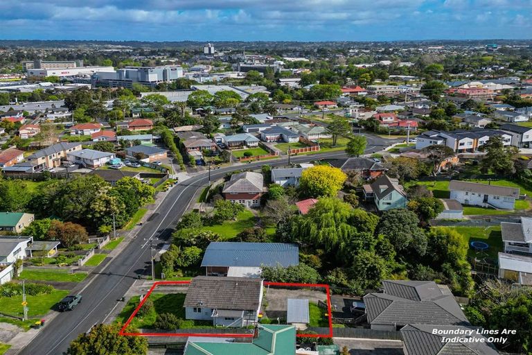 Photo of property in 17a Kereru Street, Henderson, Auckland, 0612