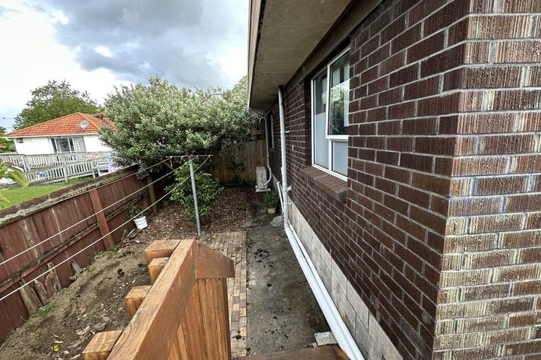 Photo of property in 4/13 Seabrook Avenue, New Lynn, Auckland, 0600