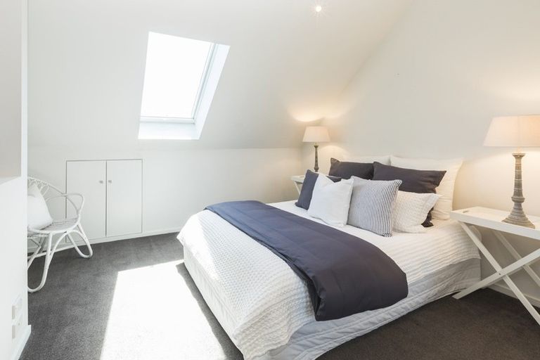 Photo of property in 8/20 North Avon Road, Richmond, Christchurch, 8013