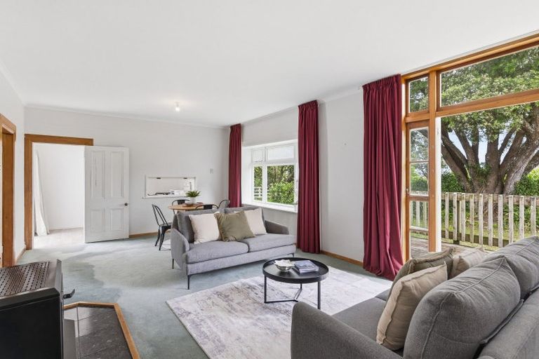 Photo of property in 225 Kuku Beach Road, Kuku, Manakau, 5570