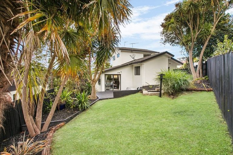 Photo of property in 6 Gerda Place, Ranui, Auckland, 0612
