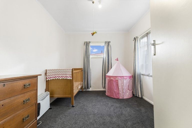 Photo of property in 37a Livingstone Avenue, Nawton, Hamilton, 3200