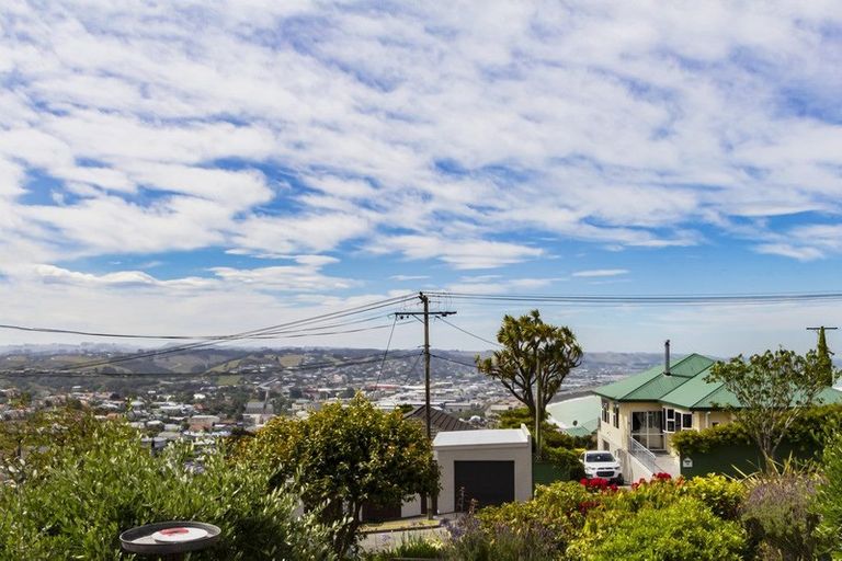 Photo of property in 21 Tamar Street, South Hill, Oamaru, 9400