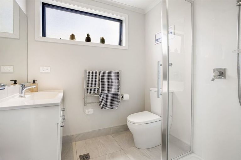 Photo of property in 8 Uku Lane, Hobsonville, Auckland, 0616