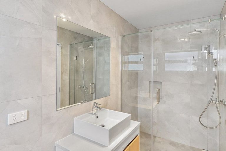 Photo of property in 1c Malvina Place, Bucklands Beach, Auckland, 2014