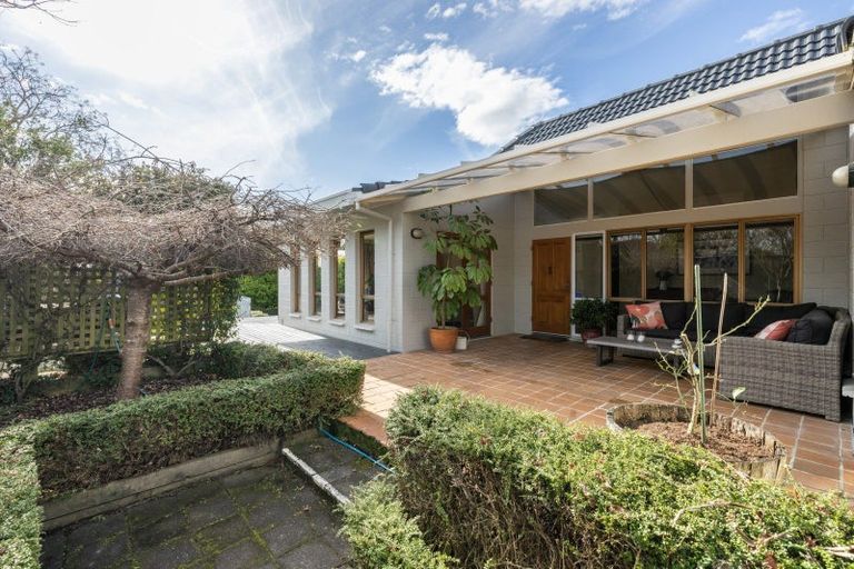 Photo of property in 35a Lucknow Road, Havelock North, 4130