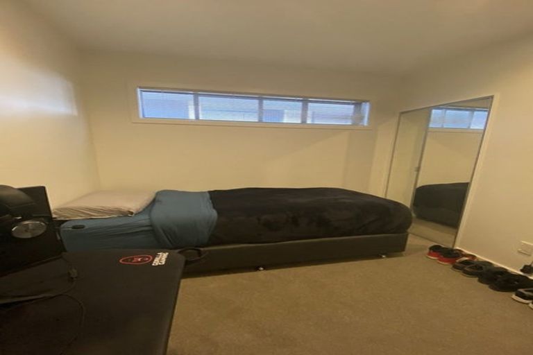 Photo of property in Atrium Towers, 7h/154 The Terrace, Wellington Central, Wellington, 6011