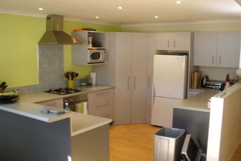 Photo of property in 35 Jackson Street, Island Bay, Wellington, 6023