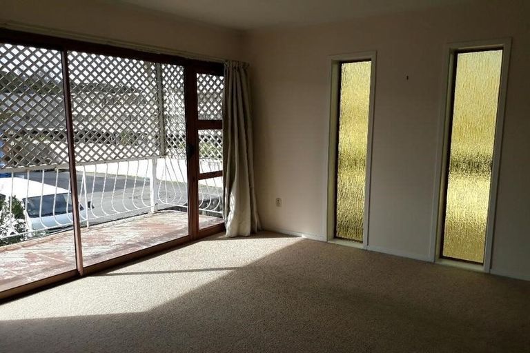 Photo of property in 10/773 Beach Road, Browns Bay, Auckland, 0630