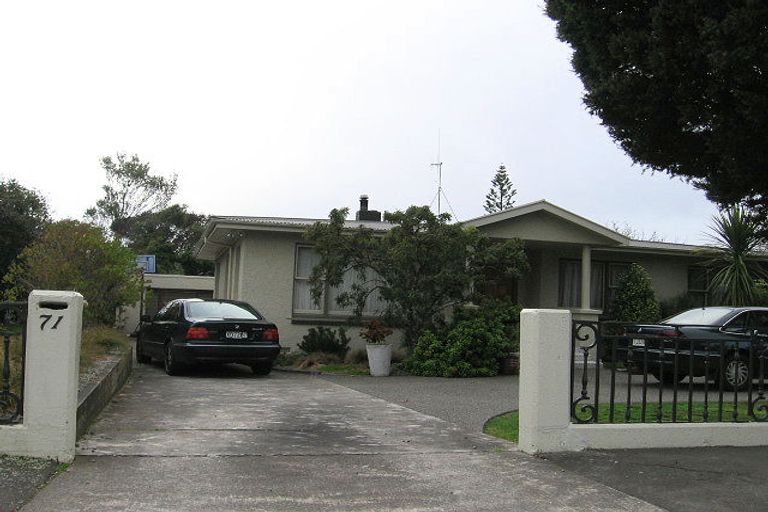 Photo of property in 71 Russell Street, Palmerston North, 4414