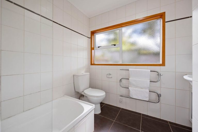 Photo of property in 13 Seymour Road, Mellons Bay, Auckland, 2014