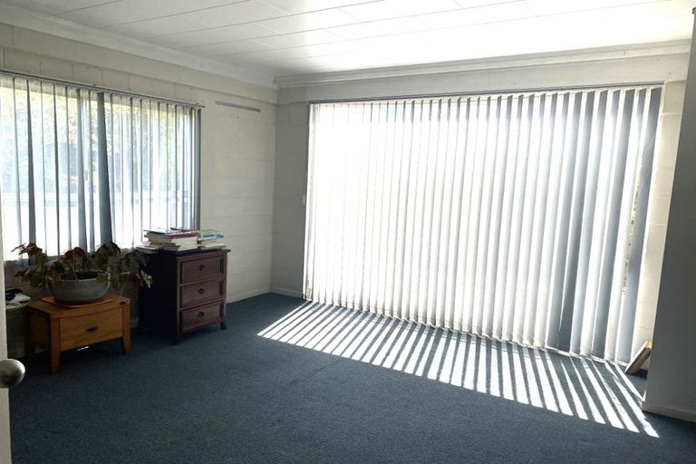 Photo of property in 87 Sycamore Drive, Sunnynook, Auckland, 0620