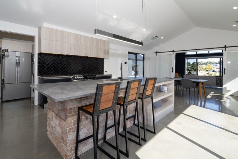 Photo of property in 16 Torbay Avenue, Huntingdon, Ashburton, 7774