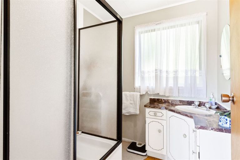 Photo of property in 40 Everard Avenue, Army Bay, Whangaparaoa, 0930