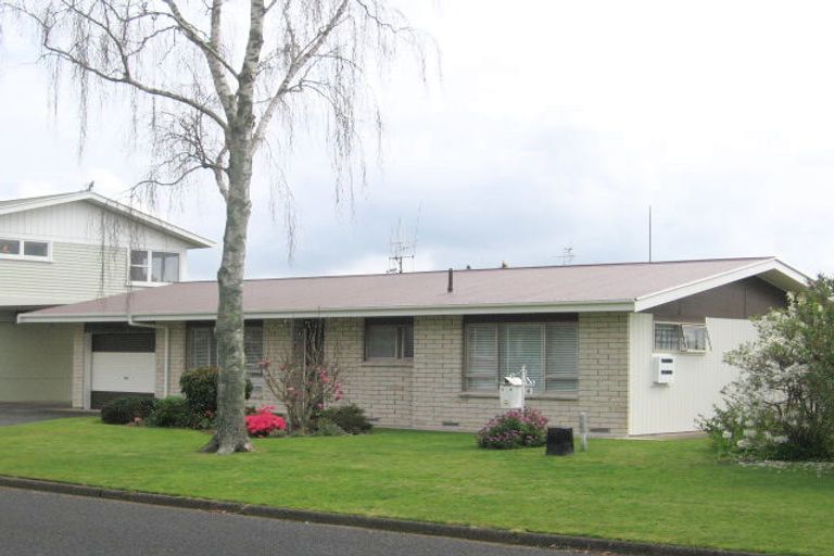 Photo of property in 4 Ngahere Street, Otumoetai, Tauranga, 3110