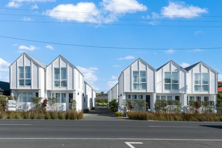 Photo of property in 7 Titoki Close, Matakana, Warkworth, 0985