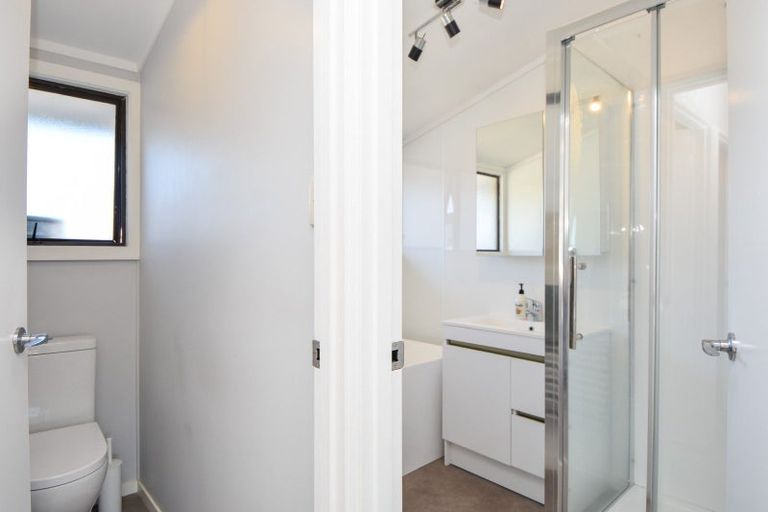 Photo of property in 28 Frederick Street, Carterton, 5713