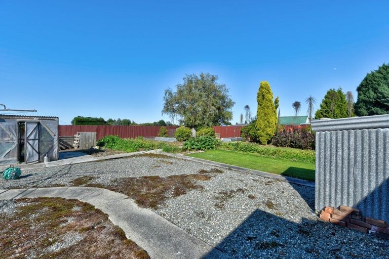 Photo of property in 102 Ferry Road, Edendale, 9825