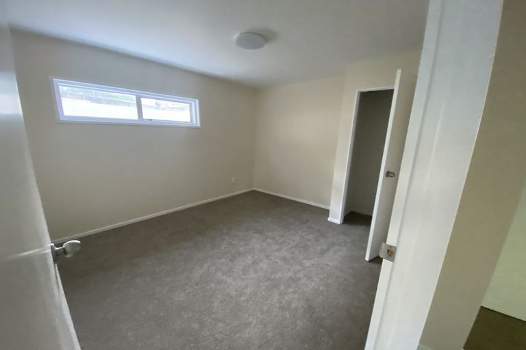 Photo of property in 25 Sheridan Drive, New Lynn, Auckland, 0600