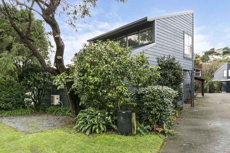 Photo of property in 9 Waikowhai Street, Ngaio, Wellington, 6035