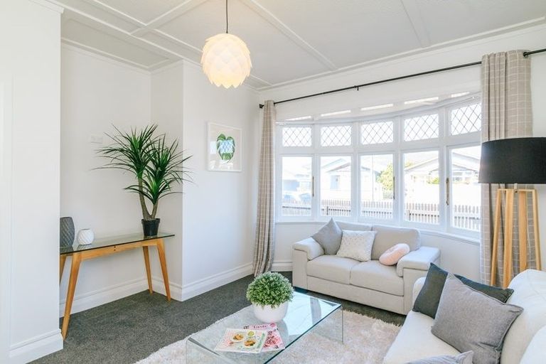 Photo of property in 13 Collins Street, Petone, Lower Hutt, 5012
