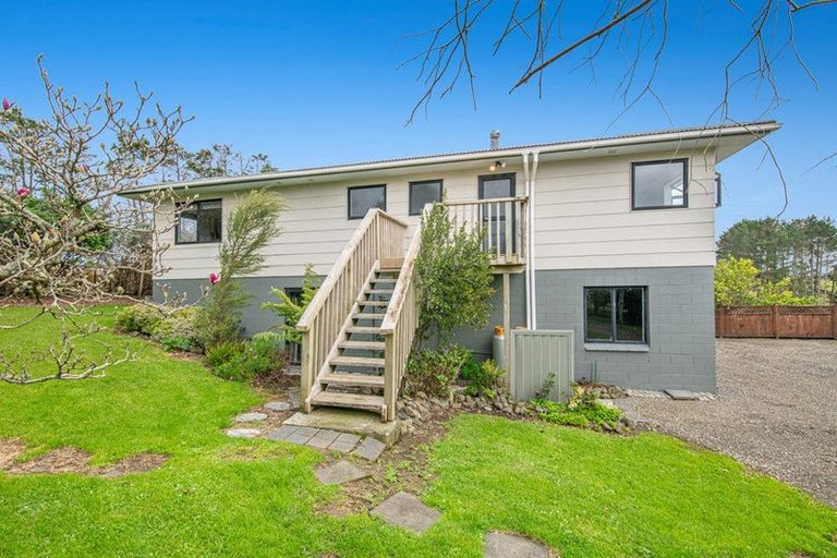 Photo of property in 5 Onewhero Road, Kaukapakapa, Warkworth, 0984