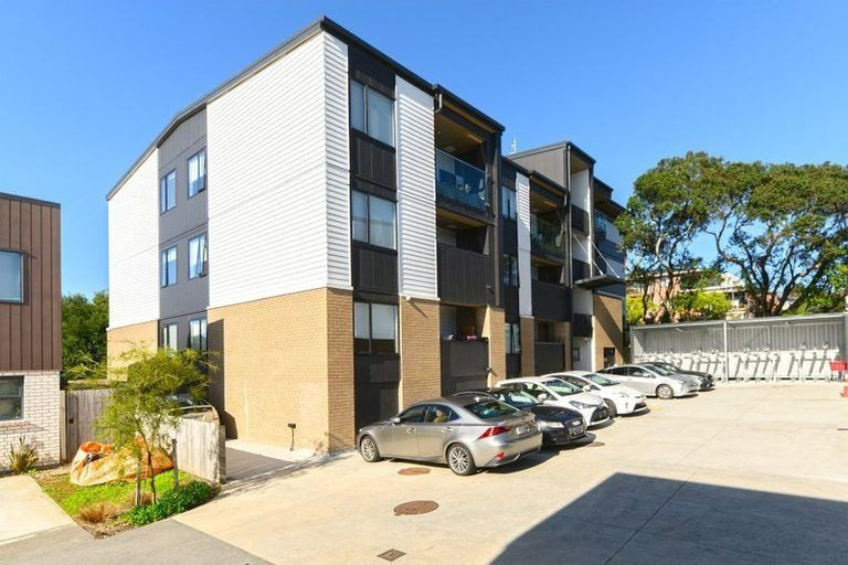 Photo of property in 303/48 Clay Works Lane, New Lynn, 0600