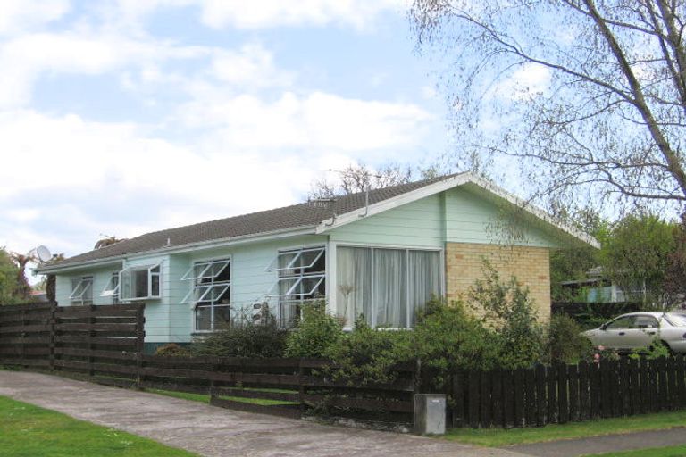 Photo of property in 8 Beryl Place, Pukehangi, Rotorua, 3015