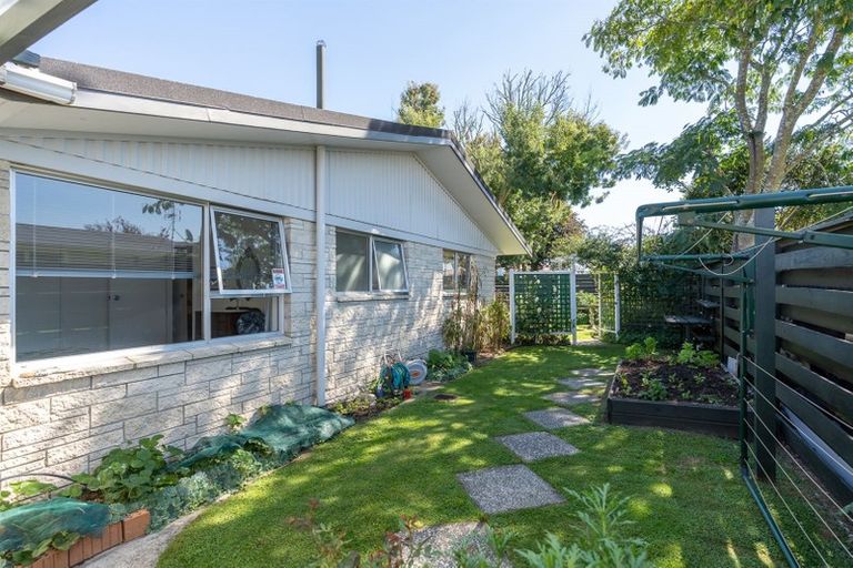 Photo of property in 8 Norma Place, Riverlea, Hamilton, 3216