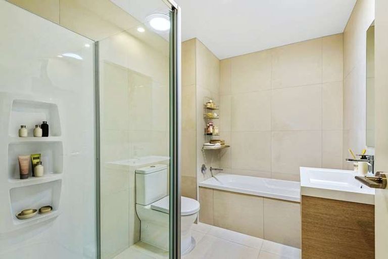 Photo of property in 22 Kawe Marie Lane, Takanini, 2112