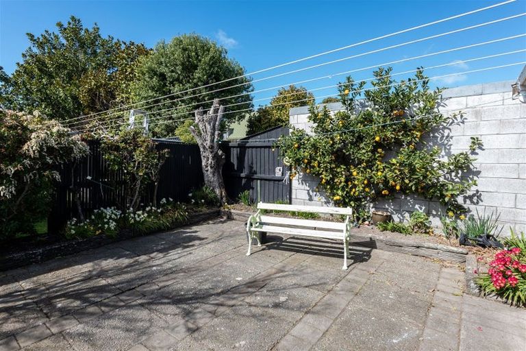 Photo of property in 87 Dunbarton Street, Redwood, Christchurch, 8051