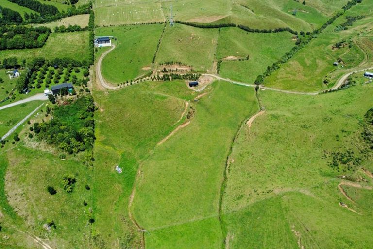 Photo of property in 401a Smart Road, Hillsborough, New Plymouth, 4372